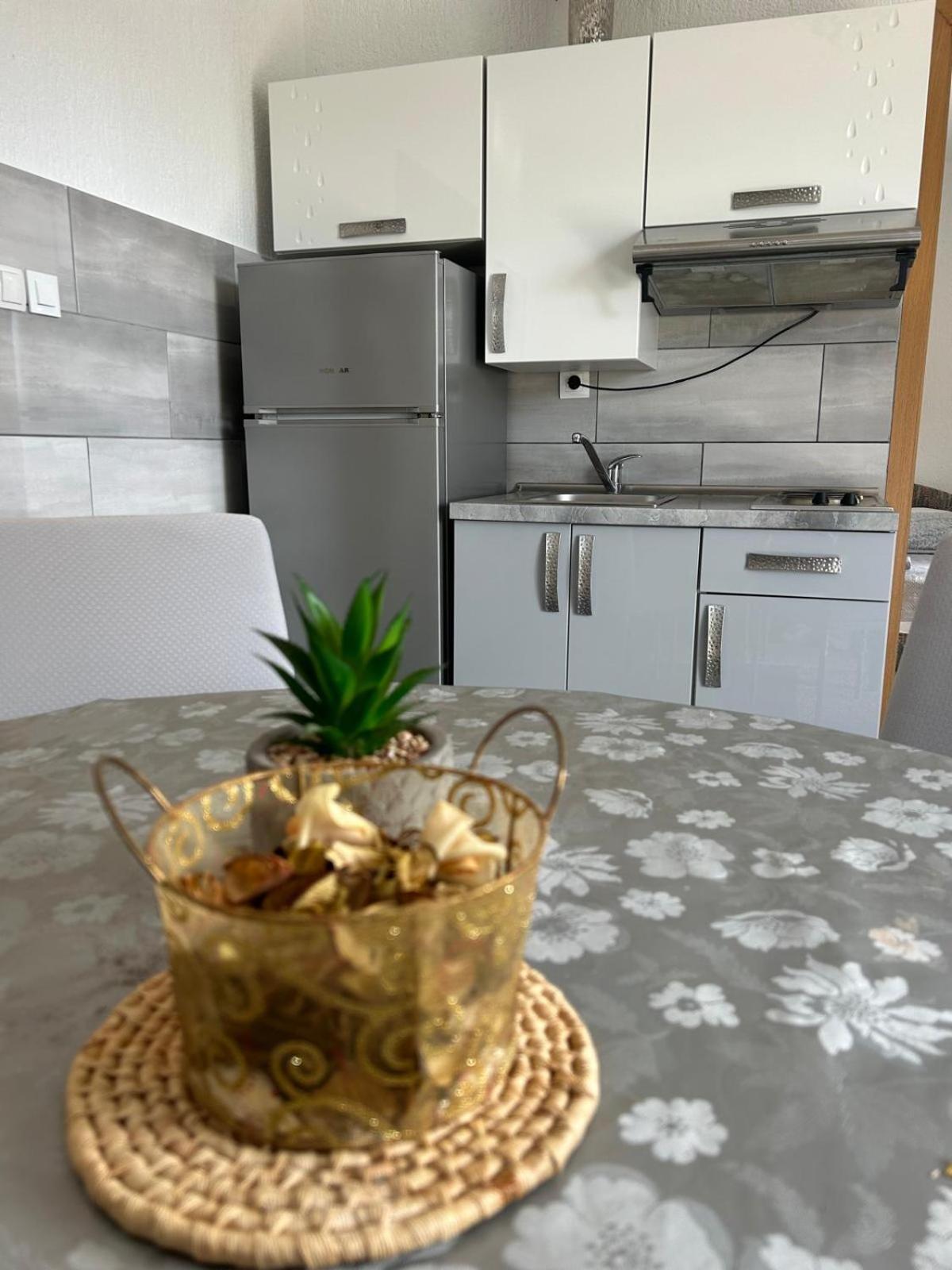 Apartmani Grgic Trogir Exterior photo