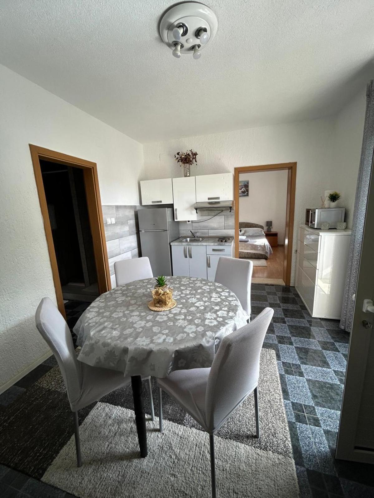 Apartmani Grgic Trogir Exterior photo